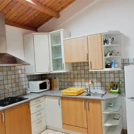 Zagora Vendégház Póla