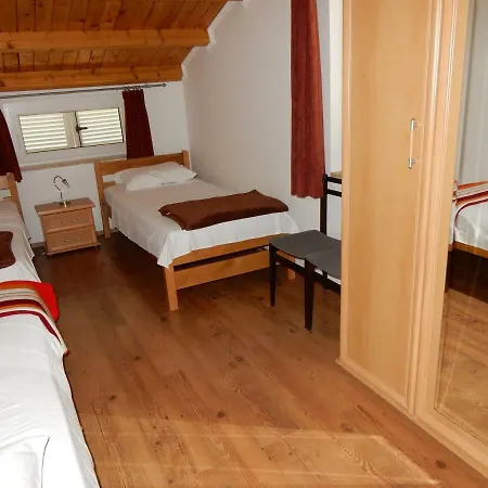 Zagora Gasthof Pula